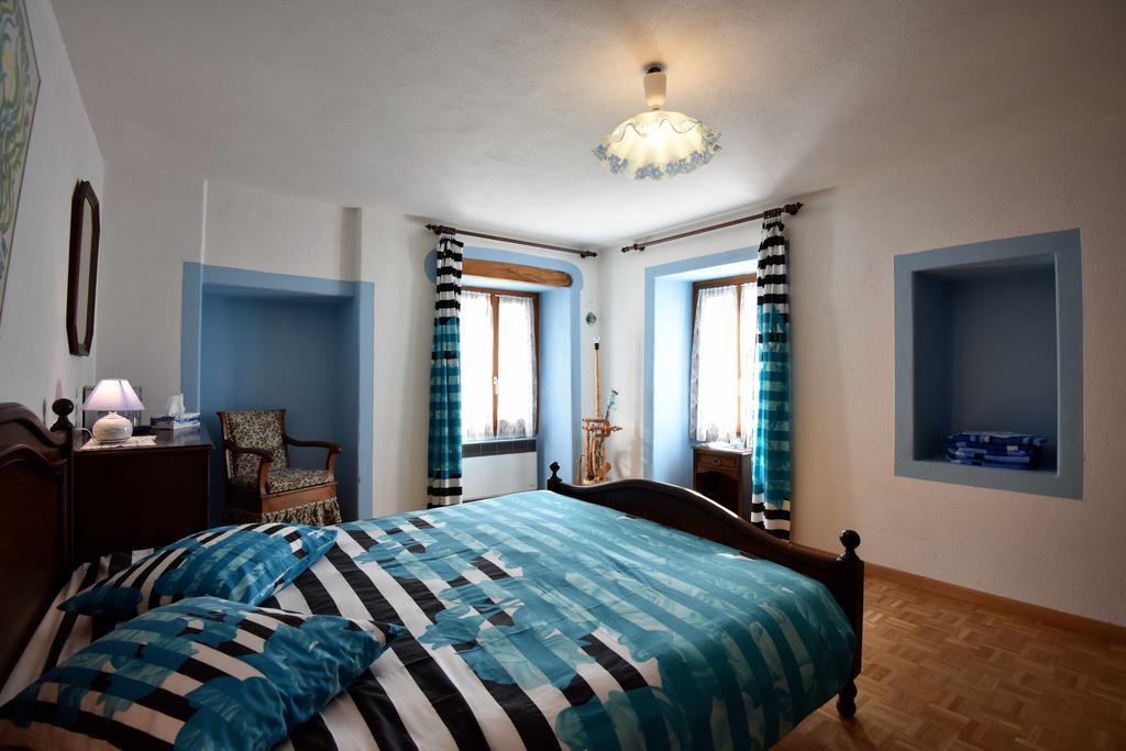 Bed and Breakfast Da Erminia à Verdabbio Chambre photo